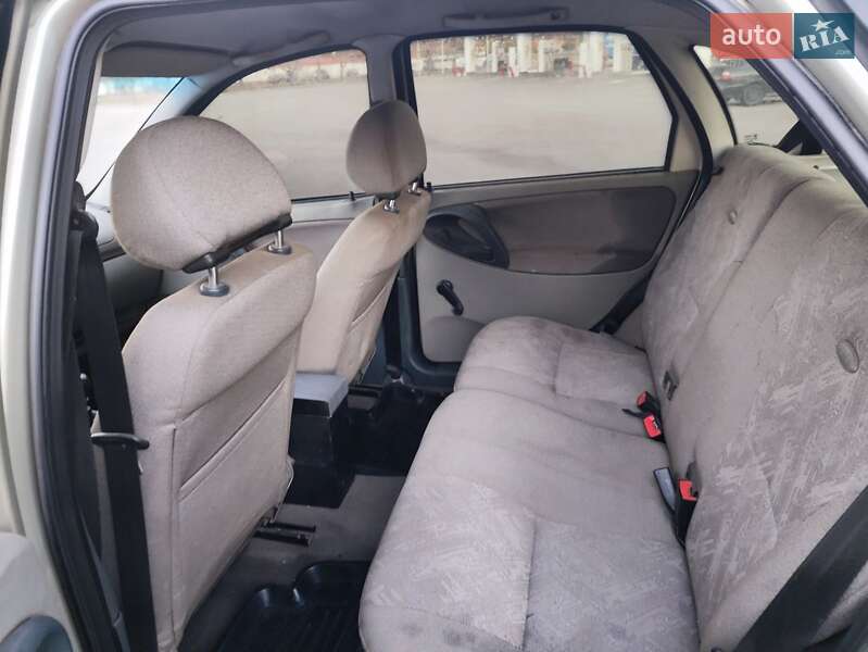 Хэтчбек ВАЗ / Lada 1119 Калина 2008 в Синельниково