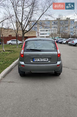 Хетчбек ВАЗ 1119 Калина 2011 в 