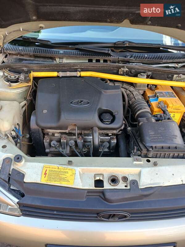 Хэтчбек ВАЗ / Lada 1119 Калина 2009 в Машевке