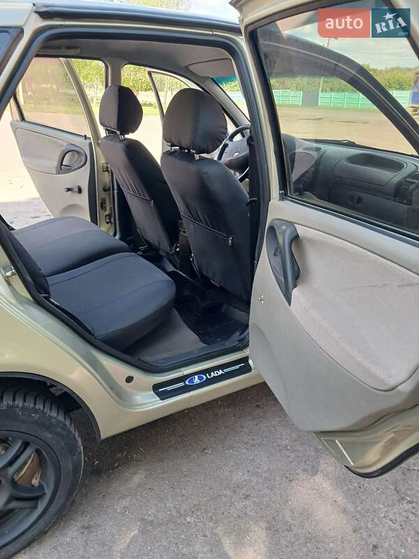 Хэтчбек ВАЗ / Lada 1119 Калина 2009 в Машевке