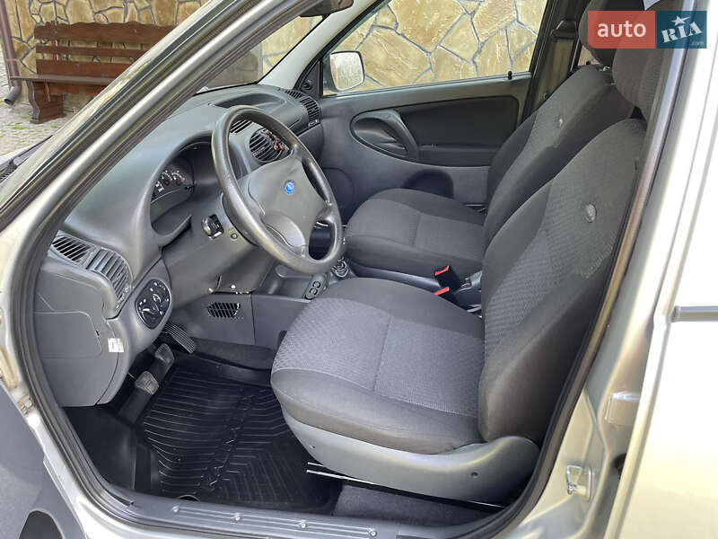 Хэтчбек ВАЗ / Lada 1119 Калина 2012 в Виннице