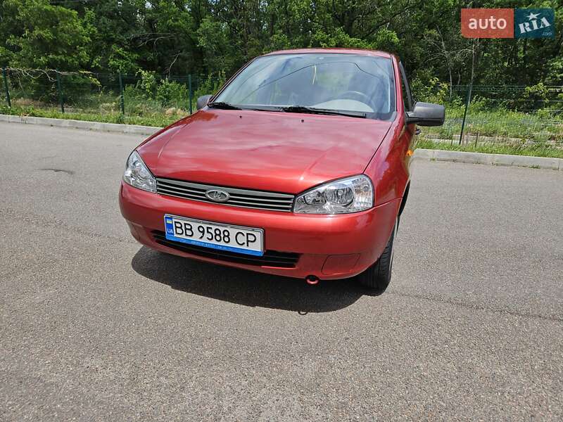 Хэтчбек ВАЗ / Lada 1119 Калина 2010 в Харькове