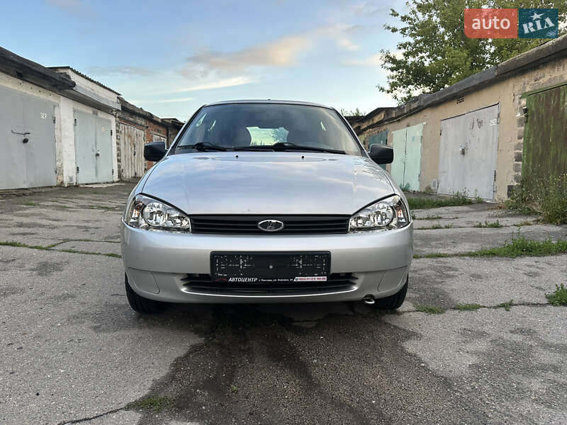 Хэтчбек ВАЗ / Lada 1119 Калина 2012 в Змиеве