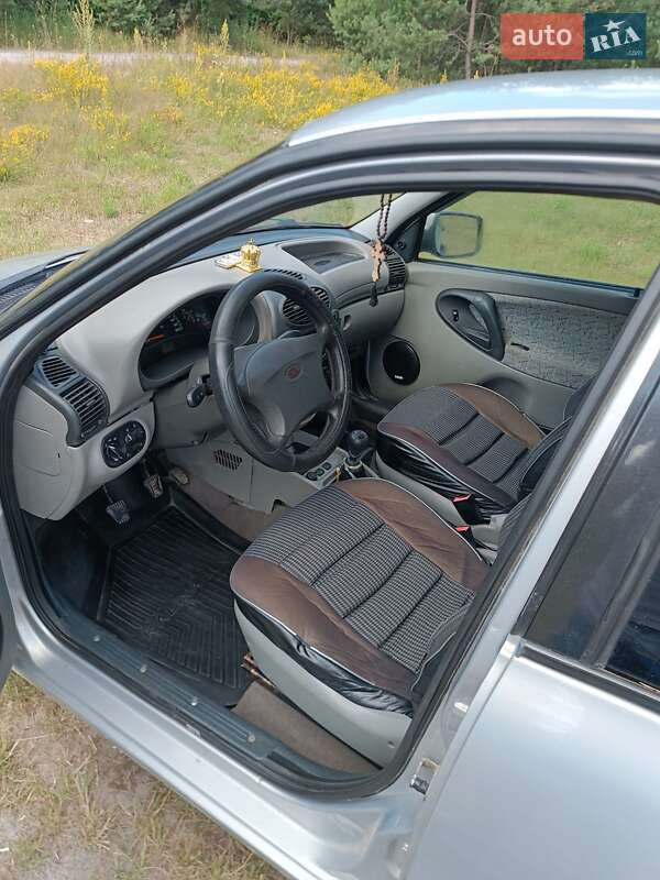 Хэтчбек ВАЗ / Lada 1119 Калина 2007 в Виннице
