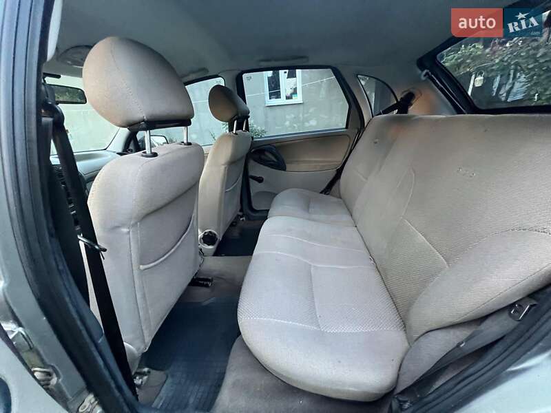 Хетчбек ВАЗ / Lada 1119 Калина 2010 в Надвірній фото 11 Хетчбек ВАЗ / Lada 1119 Калина 2010 в Надвірній