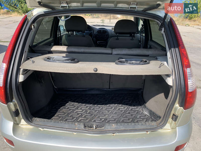 Хэтчбек ВАЗ / Lada 1119 Калина 2008 в Березанке фото 12 Хэтчбек ВАЗ / Lada 1119 Калина 2008 в Березанке