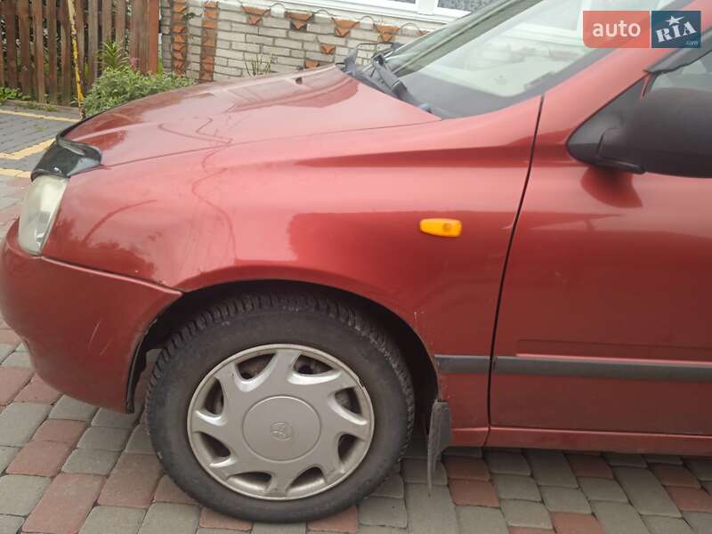 Хэтчбек ВАЗ / Lada 1119 Калина 2007 в Романове