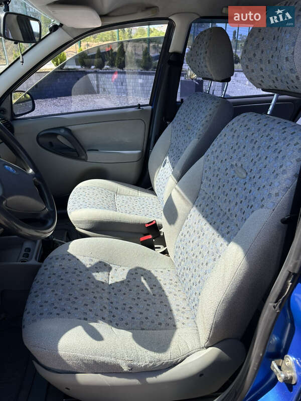 Хетчбек ВАЗ / Lada 1119 Калина 2008 в Южному