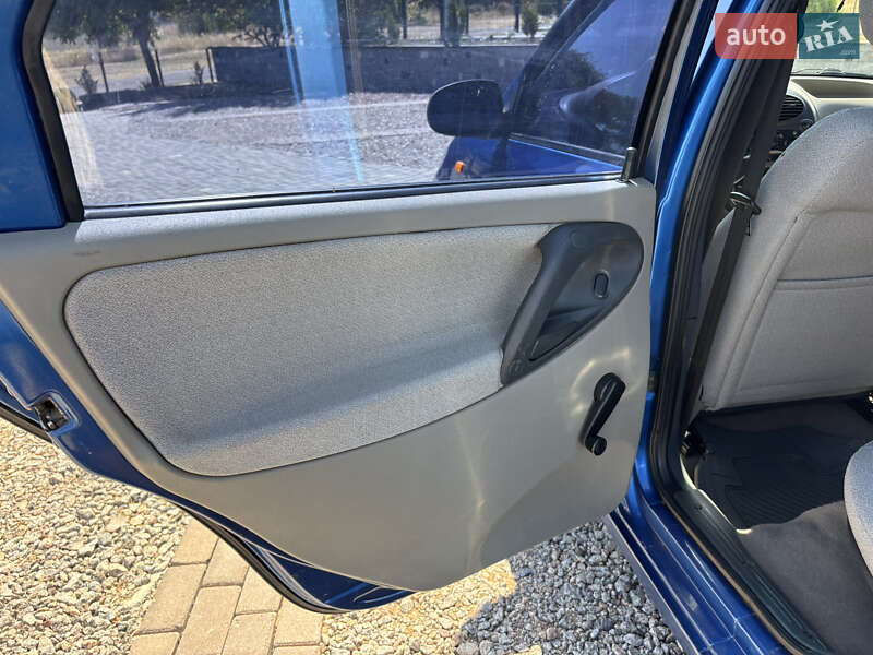 Хетчбек ВАЗ / Lada 1119 Калина 2008 в Южному