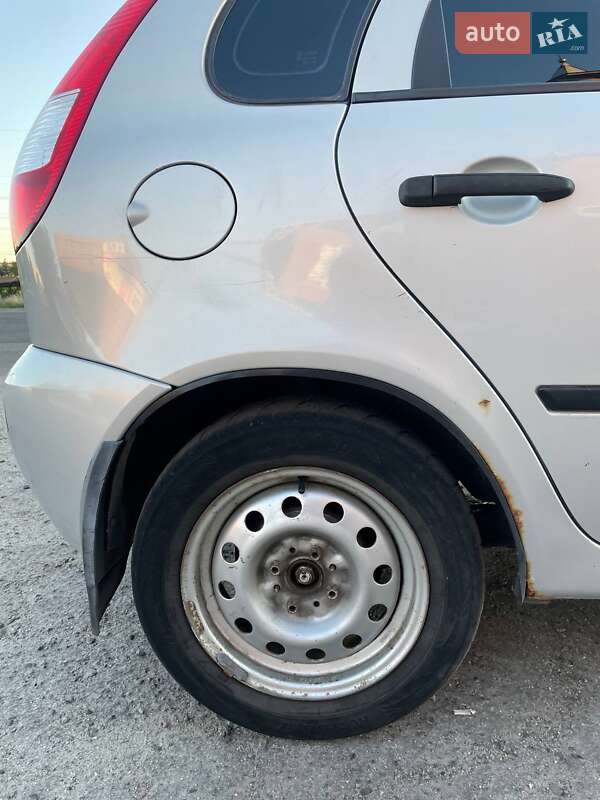 Хэтчбек ВАЗ / Lada 1119 Калина 2007 в Полтаве фото 9 Хэтчбек ВАЗ / Lada 1119 Калина 2007 в Полтаве