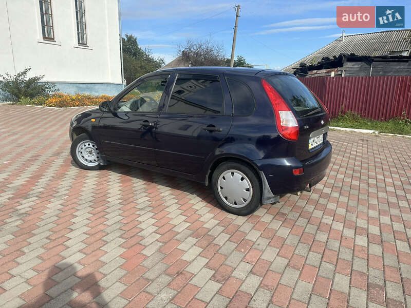Хэтчбек ВАЗ / Lada 1119 Калина 2007 в Овруче