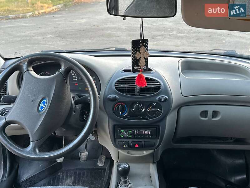 Хетчбек ВАЗ / Lada 1119 Калина 2007 в Волочиську фото 15 Хетчбек ВАЗ / Lada 1119 Калина 2007 в Волочиську