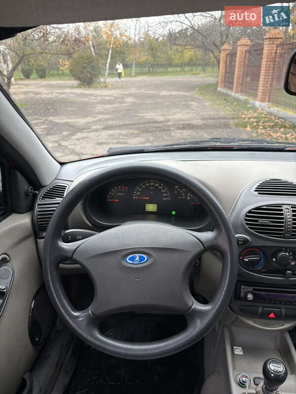 Хэтчбек ВАЗ / Lada 1119 Калина 2007 в Николаеве