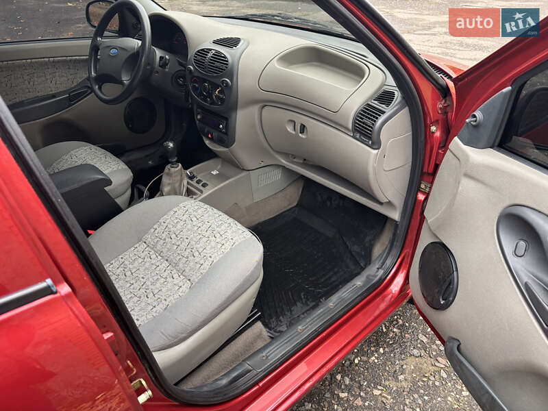 Хэтчбек ВАЗ / Lada 1119 Калина 2007 в Николаеве