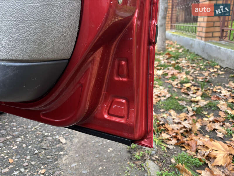 Хэтчбек ВАЗ / Lada 1119 Калина 2007 в Николаеве