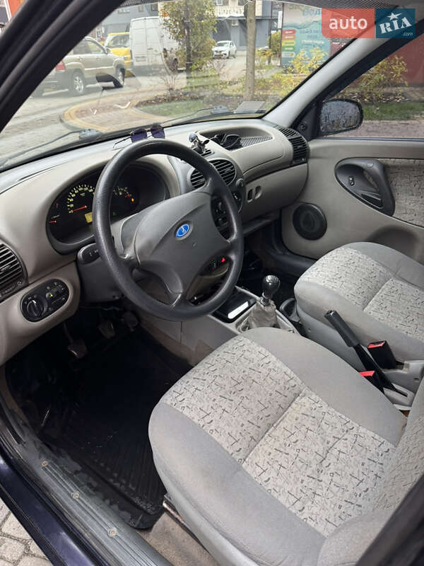 Хэтчбек ВАЗ / Lada 1119 Калина 2007 в Ирпене