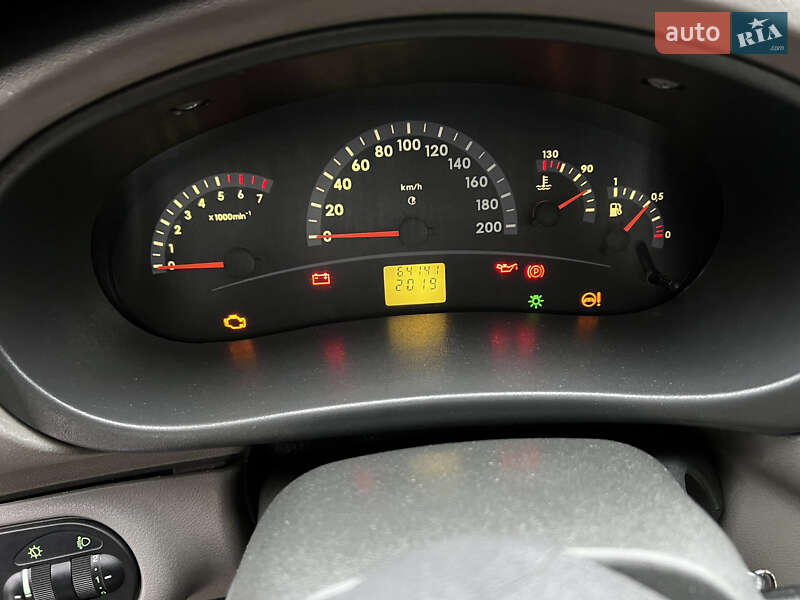 Хэтчбек ВАЗ / Lada 1119 Калина 2008 в Киеве