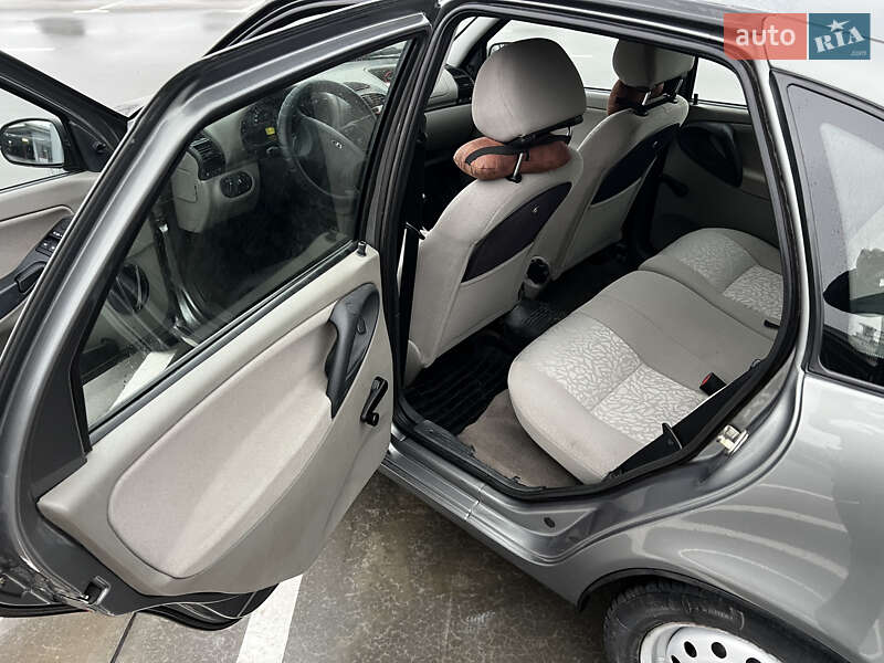 Хэтчбек ВАЗ / Lada 1119 Калина 2008 в Киеве