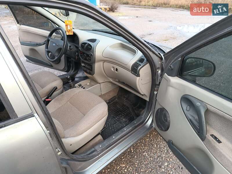 Хэтчбек ВАЗ / Lada 1119 Калина 2009 в Харькове фото 20 Хэтчбек ВАЗ / Lada 1119 Калина 2009 в Харькове