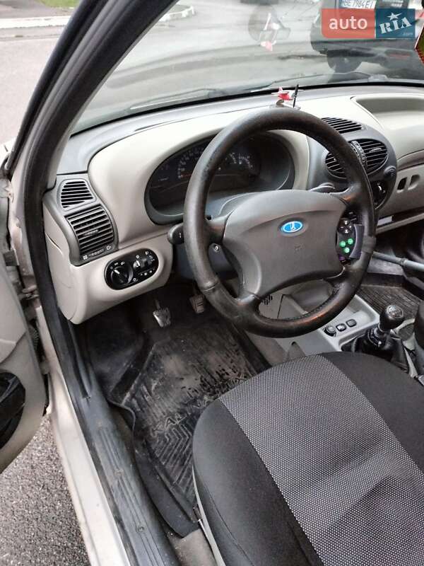 Хэтчбек ВАЗ / Lada 1119 Калина 2008 в Борисполе