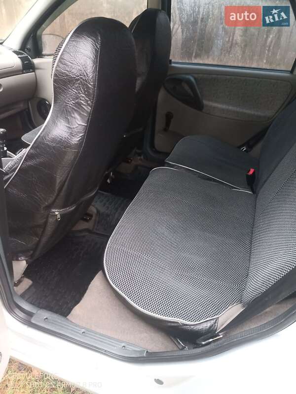 Хэтчбек ВАЗ / Lada 1119 Калина 2007 в Барановке фото 13 Хэтчбек ВАЗ / Lada 1119 Калина 2007 в Барановке