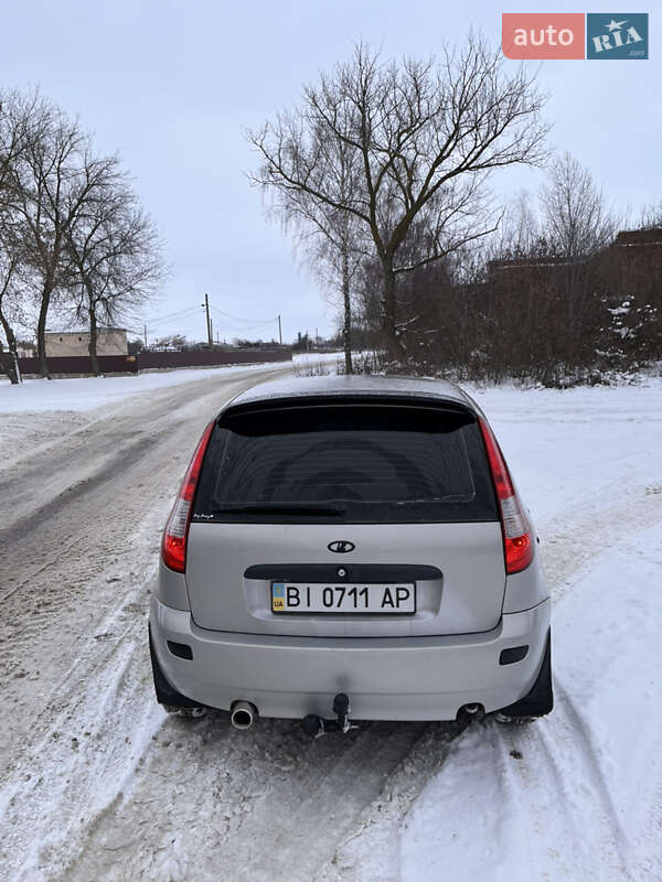 Хэтчбек ВАЗ / Lada 1119 Калина 2007 в Миргороде фото 6 Хэтчбек ВАЗ / Lada 1119 Калина 2007 в Миргороде