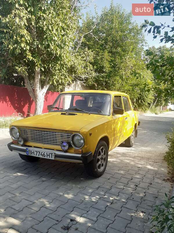 Седан ВАЗ / Lada 1300 S 1983 в Рені