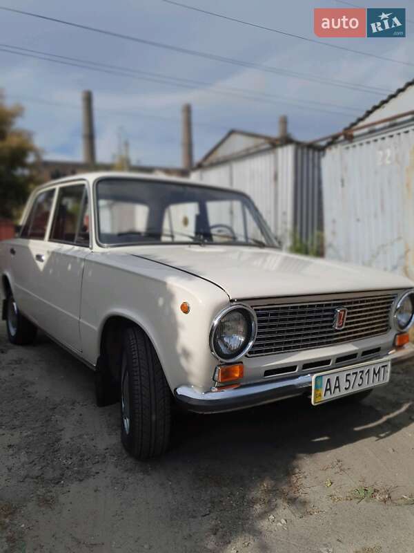 Седан ВАЗ / Lada 2101 1986 в Киеве