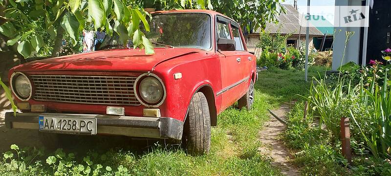 Седан ВАЗ / Lada 2101 1975 в Вышгороде