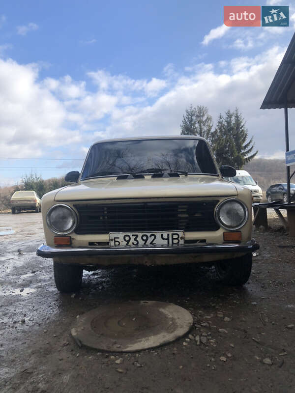 Седан ВАЗ / Lada 2101 1986 в Черновцах