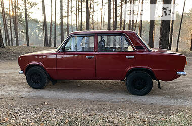 Седан ВАЗ / Lada 2101 1975 в Обухові