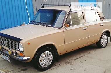 Седан ВАЗ / Lada 2101 1986 в Киеве