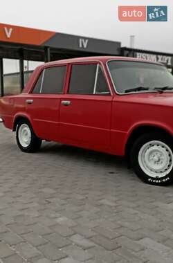 Седан ВАЗ / Lada 2101 1977 в Золочеві