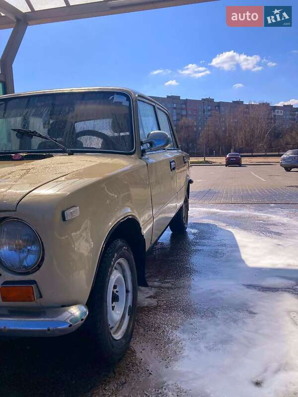 Седан ВАЗ / Lada 2101 1986 в Черкасах