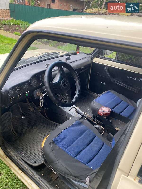 Седан ВАЗ / Lada 2101 1984 в Черновцах