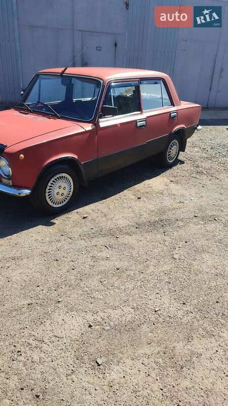 Седан ВАЗ / Lada 2101 1980 в Кривом Роге фото 10 Седан ВАЗ / Lada 2101 1980 в Кривом Роге