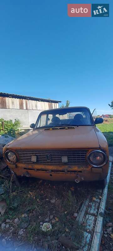 Седан ВАЗ / Lada 2101 1984 в Черновцах