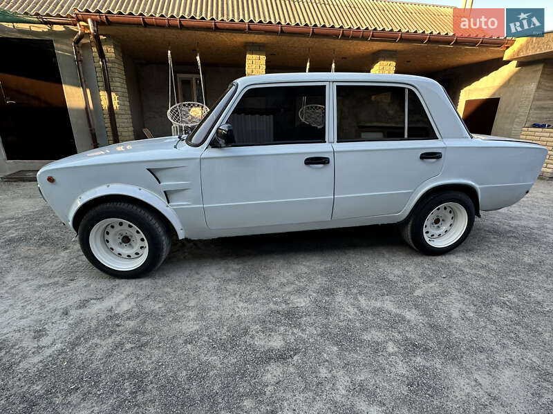 Седан ВАЗ / Lada 2101 1975 в Галициновому фото 6 Седан ВАЗ / Lada 2101 1975 в Галициновому