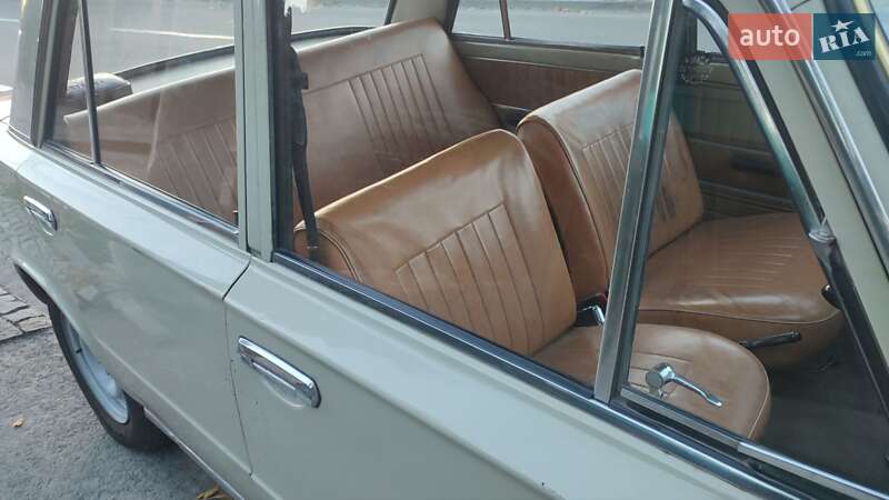 Седан ВАЗ / Lada 2101 1974 в Днепре фото 2 Седан ВАЗ / Lada 2101 1974 в Днепре