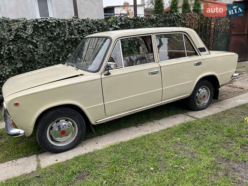 Седан ВАЗ / Lada 2101 1982 в Львове