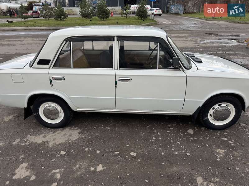 Седан ВАЗ / Lada 2101 1986 в Хмельницком