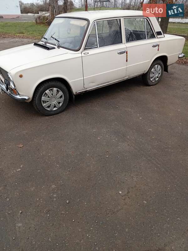 Седан ВАЗ / Lada 2101 1986 в Комсомольском фото 2 Седан ВАЗ / Lada 2101 1986 в Комсомольском