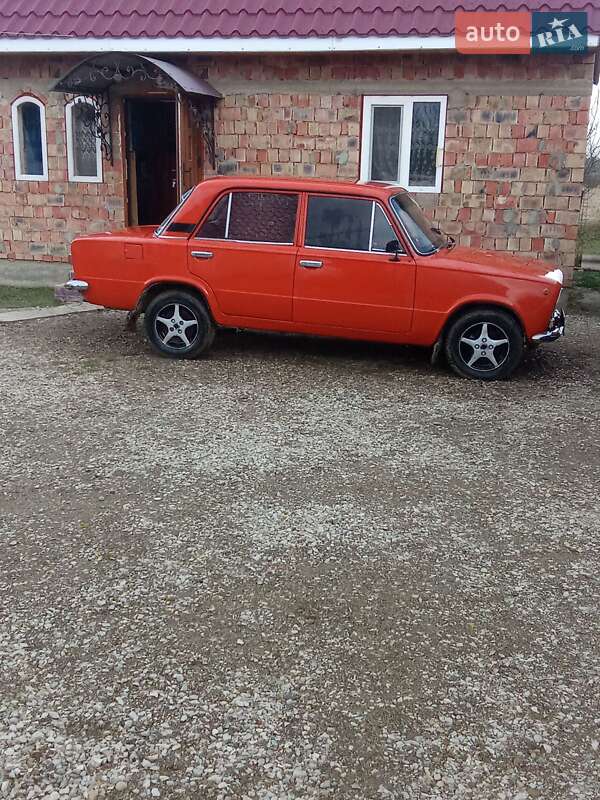 Седан ВАЗ / Lada 2101 1984 в Сторожинце фото 9 Седан ВАЗ / Lada 2101 1984 в Сторожинце