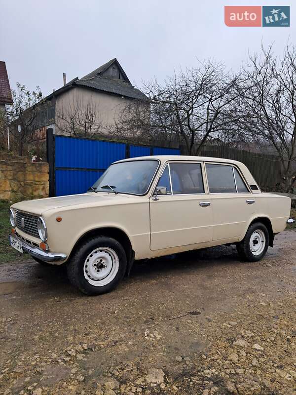 Седан ВАЗ / Lada 2101 1985 в Чернівцях