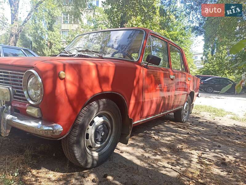 Седан ВАЗ / Lada 2101 1982 в Горишних Плавнях