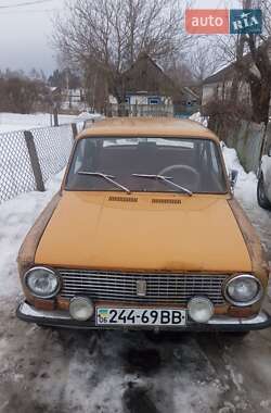 Седан ВАЗ 2101 1976 в Лугинах