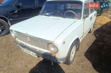 Седан ВАЗ 2101 1977 в Ромнах
