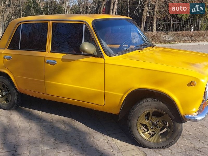 Седан ВАЗ / Lada 2101 1982 в Миргороде фото 3 Седан ВАЗ / Lada 2101 1982 в Миргороде