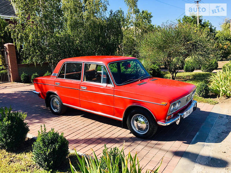 Седан ВАЗ / Lada 2103 1982 в Мелитополе