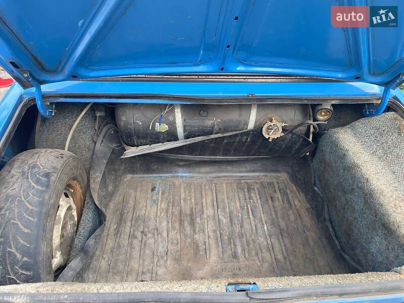 Седан ВАЗ / Lada 2103 1980 в Кривом Роге фото 2 Седан ВАЗ / Lada 2103 1980 в Кривом Роге